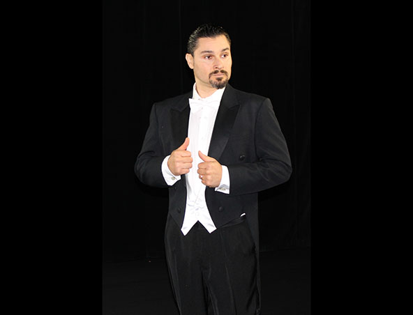 Brisbane Italian Tenor Singer