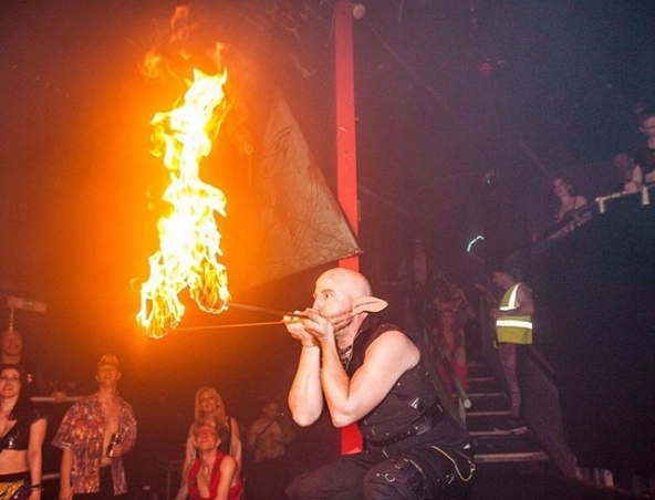 Sydney Fire Twirlers - Sydney Fire Performers - Roving Entertainers